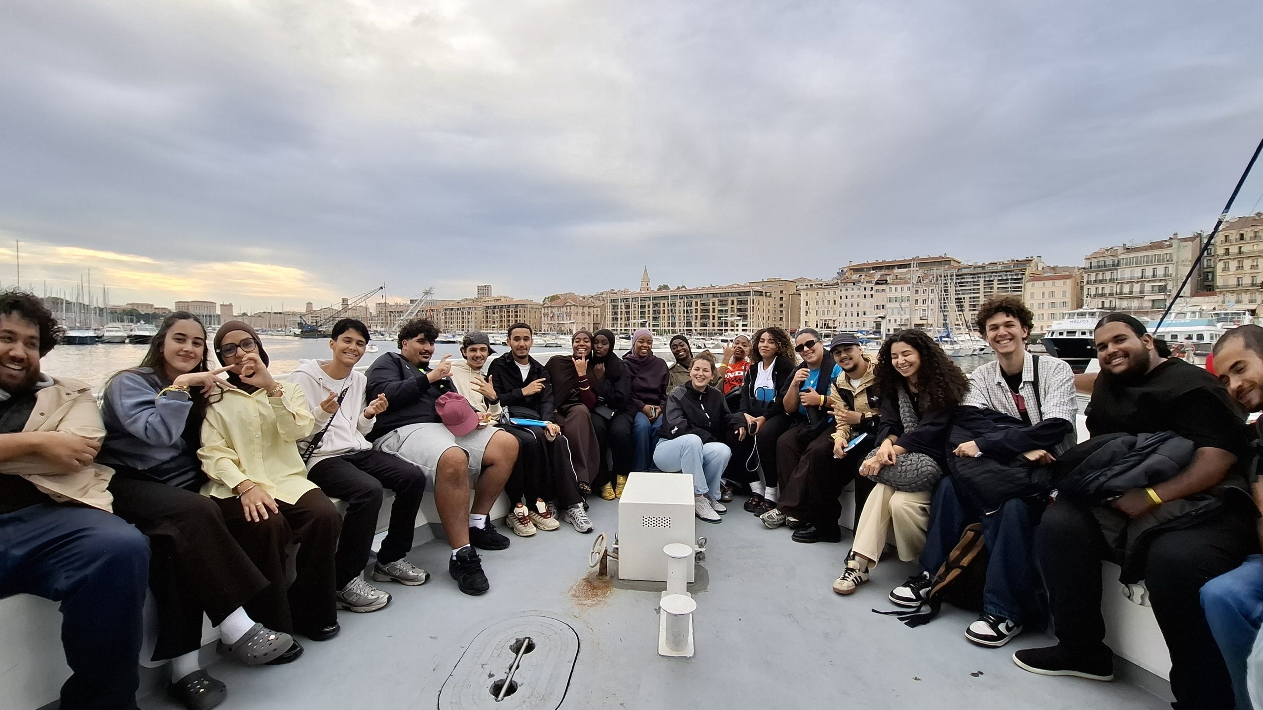 À Marseille, une rédaction jeunesse européenne prend forme : EU FACTOR se lance au Frioul